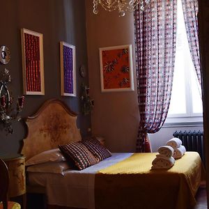 Camera con letto king size